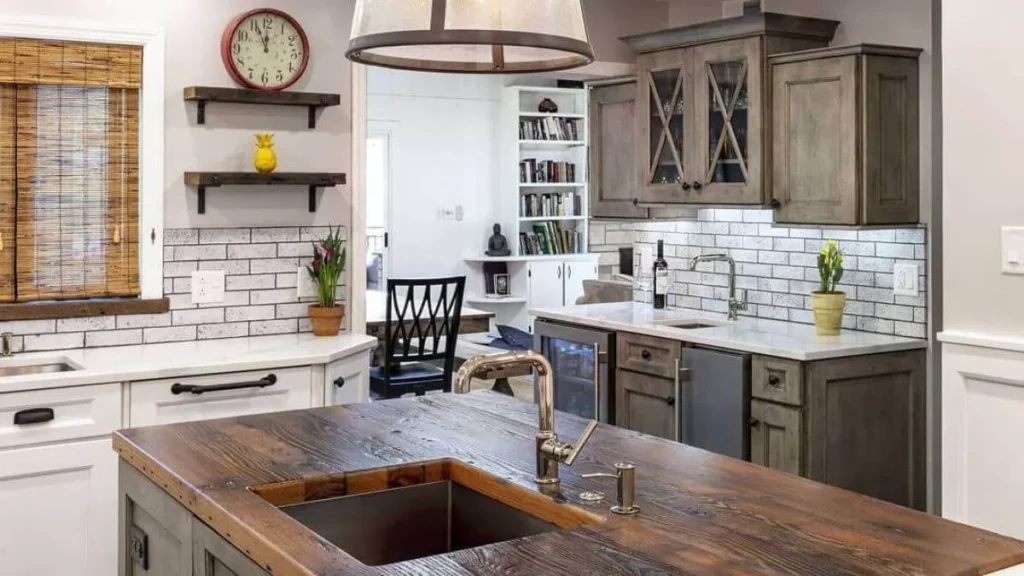 Madeira rustica natural em design de cozinha