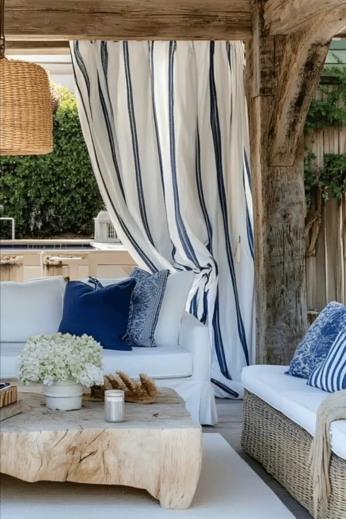 Ambiente mediterrâneo cortinas linho azul